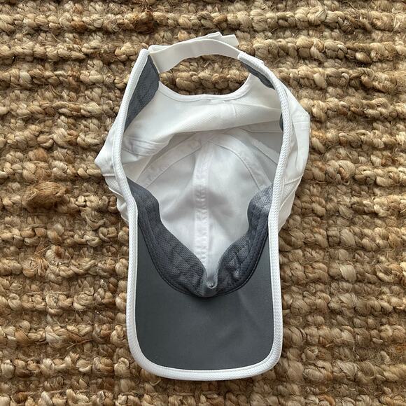 Adidas AEROREADY Performance Cap – White – Adjustable – Unisex - Picture 5 of 8